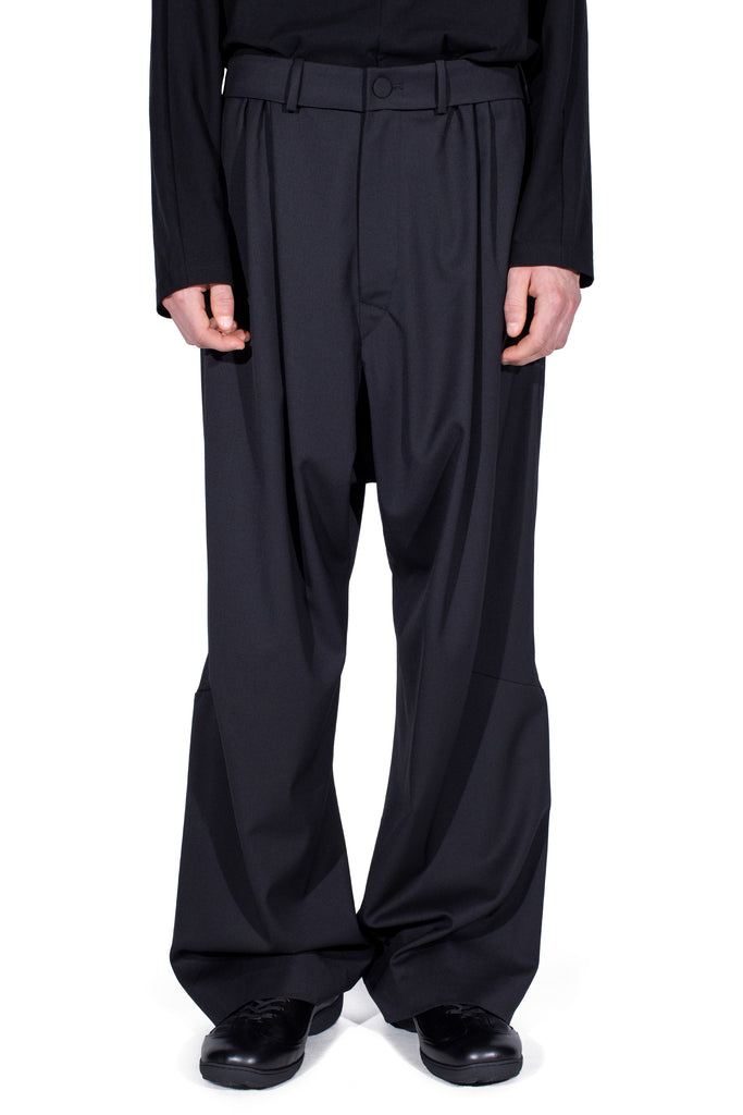HELMOND TROUSERS - CROW BLACK
