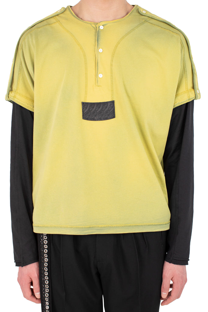 SARGO SHORT SLEEVE HENLEY - HAY